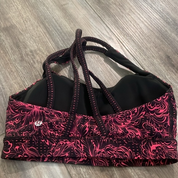 Lululemon sports bra lot size 4 - Picture 7 of 16